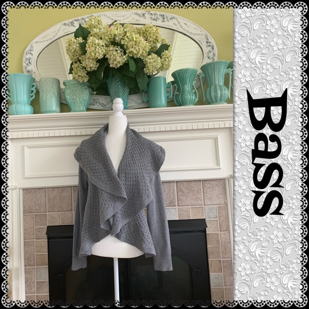 Bass waterfall cardigan, size L